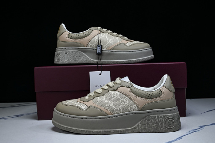 CHUNKY B THICK SOLED CASUAL SNEAKERS WITH EMBOSSED CARAMEL COLORED COOKIES LIGHT GRAY/WHEAT