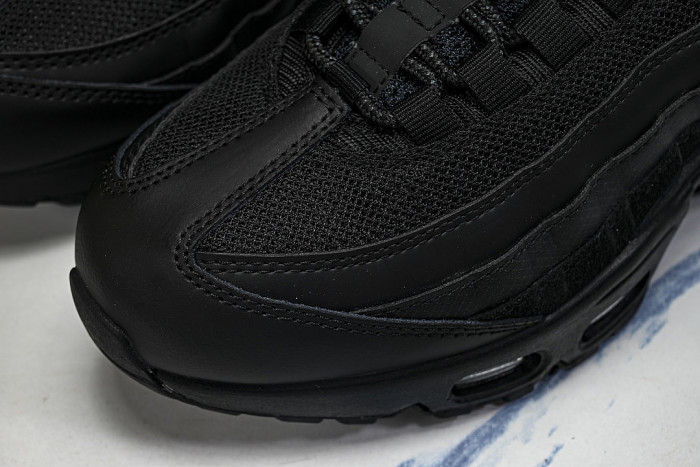 CI3705-001 AIR MAX 95 ESSENTIAL BLACK/BLACK/DARK GREY