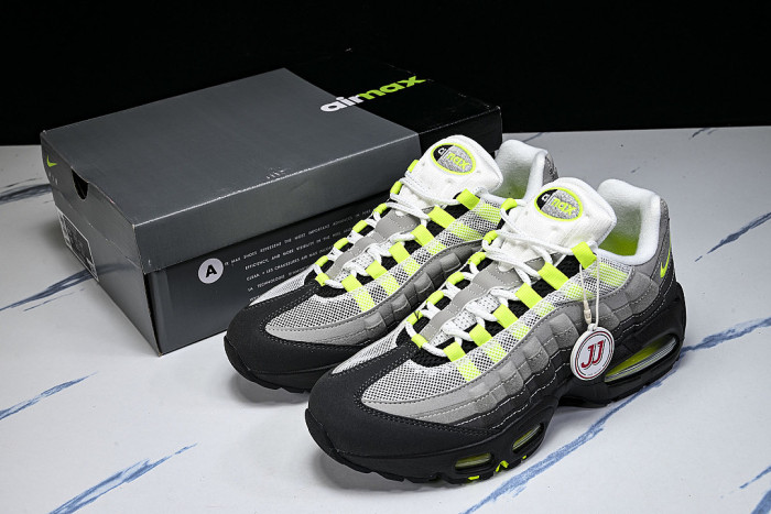 HM4740-001 AIR MAX 95 ANTI SLIP AIR CUSHIONED RUNNING SHOES LIGHT GRAY/LIGHT GREEN/BLACK