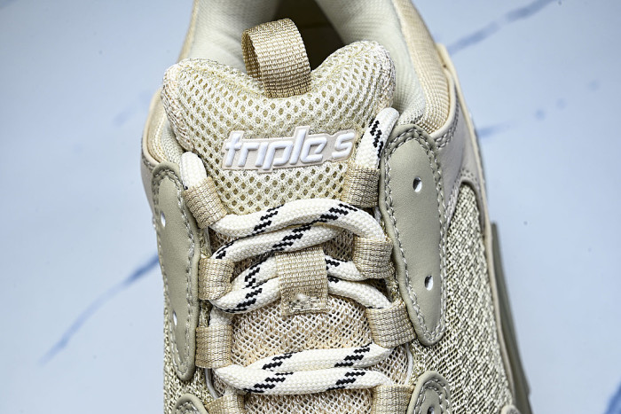 W2GA1-9100 TRIPLE S RETRO CASUAL RUNNING SHOES YELLOW/WHITE/GREY