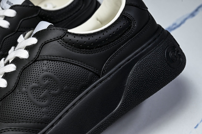 CHUNKY B THICK SOLED CASUAL SNEAKERS WITH EMBOSSED CARAMEL COLORED COOKIES BLACK/INKINESS