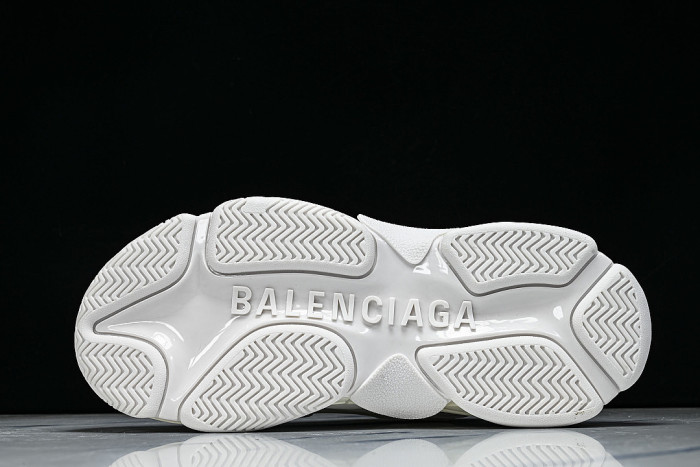 W2PAA-9000 BALENCIAGA TRIPLE S RETRO DAD SHOES WHITE/PURE WHITE