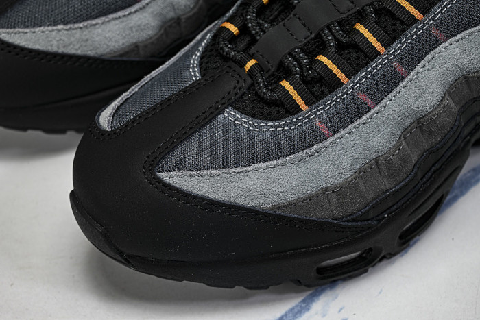 IB7683-001 AIR MAX 95 OG BLACK/SUNDIAL/ANTHRACITE/PLAYFUL PINK/WHITE