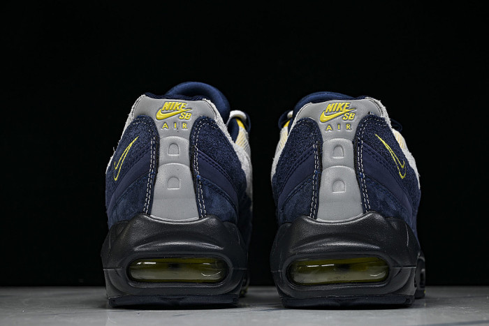 HQ8492-400 AIR MAX 95 SB OBSIDIAN / SPEED YELLOW