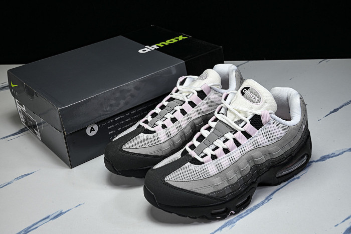 HJ5996-001 AIR MAX 95 OG BLACK/PINK FOAM/WHITE/REFLECTIVE SILVER