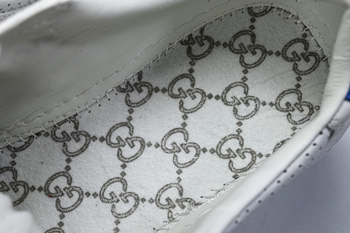 CHUNKY B THICK SOLED CASUAL SNEAKERS WITH EMBOSSED CARAMEL COLORED COOKIES WHITE/PURE WHITE