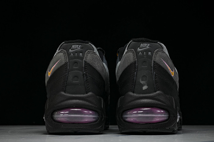 IB7683-001 AIR MAX 95 OG BLACK/SUNDIAL/ANTHRACITE/PLAYFUL PINK/WHITE