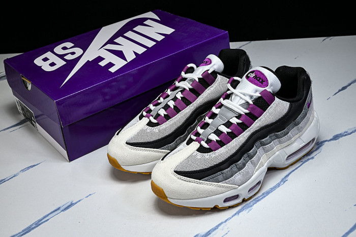 HF7545-100 AIR MAX 95 SB SUMMIT WHITE/PHOTON DUST/COOL GREY/CACTUS FLOWER/GUM YELLOW