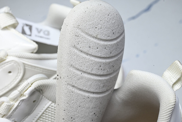 W2PAA-9000 BALENCIAGA TRIPLE S RETRO DAD SHOES WHITE/PURE WHITE