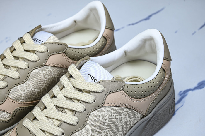 CHUNKY B THICK SOLED CASUAL SNEAKERS WITH EMBOSSED CARAMEL COLORED COOKIES LIGHT GRAY/WHEAT