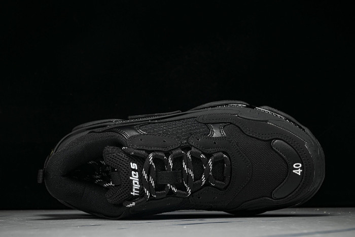 W1FB3-1001 TRIPLE S RETRO CASUAL RUNNING SHOES BLACK/BLACK/BLACK