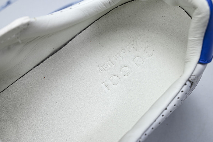 CHUNKY B THICK SOLED CASUAL SNEAKERS WITH EMBOSSED CARAMEL COLORED COOKIES WHITE/PURE WHITE