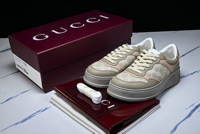 CHUNKY B THICK SOLED CASUAL SNEAKERS WITH EMBOSSED CARAMEL COLORED COOKIES LIGHT GRAY/WHEAT
