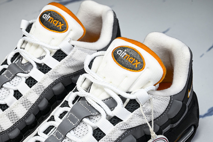 IM5988-010 AIR MAX 95 ANTI SLIP AIR CUSHIONED RUNNING SHOES WHITE/LIGHT GRAY/BLACK