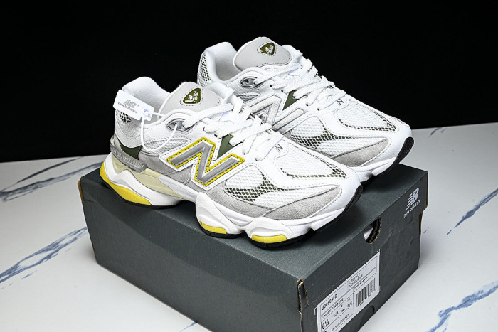 U906089D RETRO CASUAL SPORTS RUNNING SHOES WHITE/APOLLO GOLD