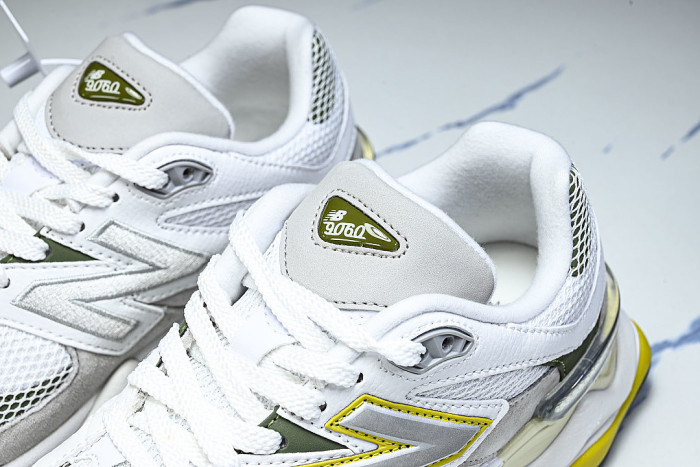 U906089D RETRO CASUAL SPORTS RUNNING SHOES WHITE/APOLLO GOLD