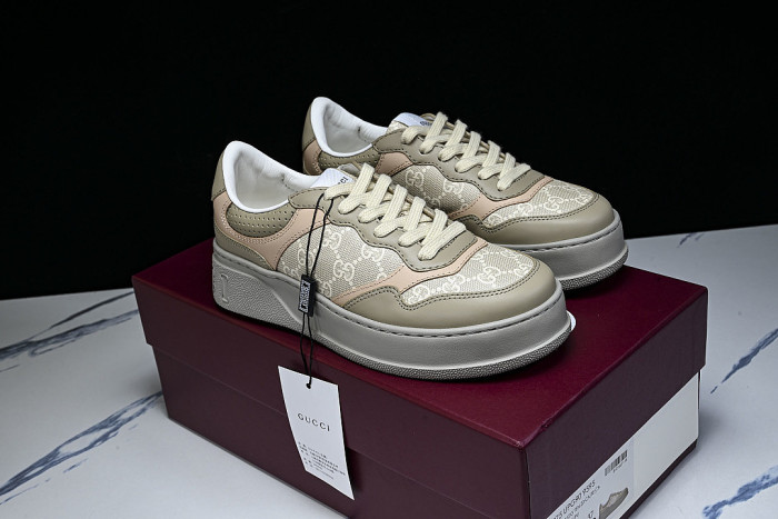 CHUNKY B THICK SOLED CASUAL SNEAKERS WITH EMBOSSED CARAMEL COLORED COOKIES LIGHT GRAY/WHEAT