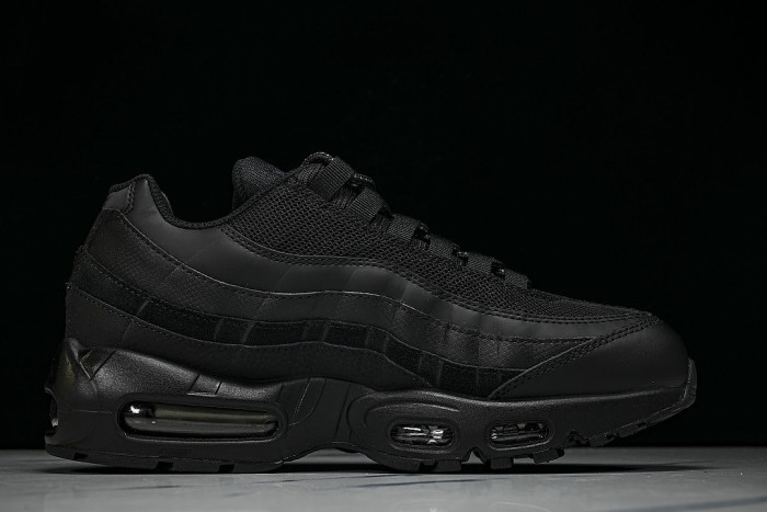 CI3705-001 AIR MAX 95 ESSENTIAL BLACK/BLACK/DARK GREY