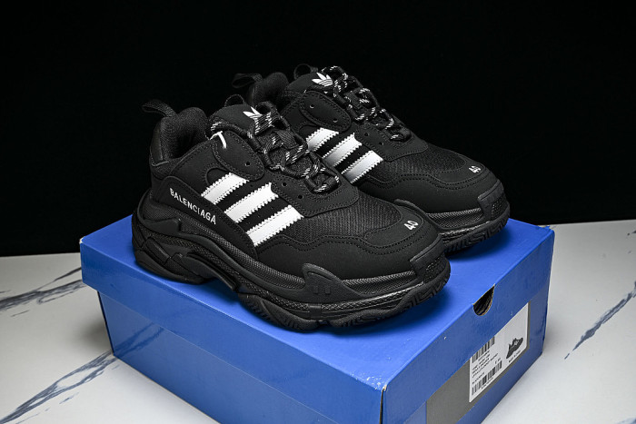 W2ZB2-1090 BALENCIAGA TRIPLE S RETRO DAD SHOES BLACK/INKINESS