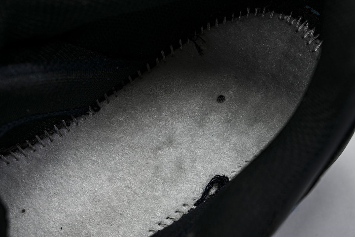 CI3705-001 AIR MAX 95 ESSENTIAL BLACK/BLACK/DARK GREY
