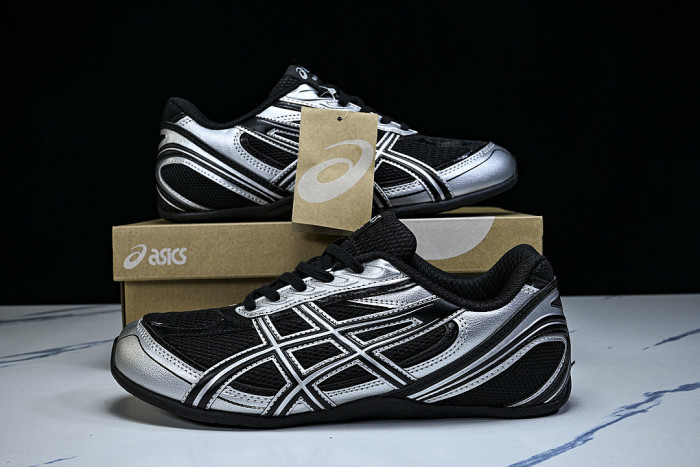 1203B126-001 GEL PHAI Z COMFORTABLE AND BREATHABLE DEXUN CASUAL LIFE SHOES SILVER/BLACK