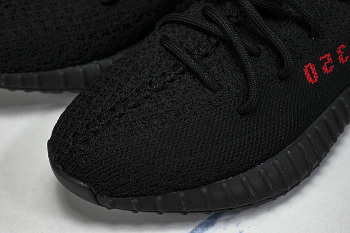 CP9652 YEEZY BOOST 350 V2 CORE BLACK/CORE BLACK/RED