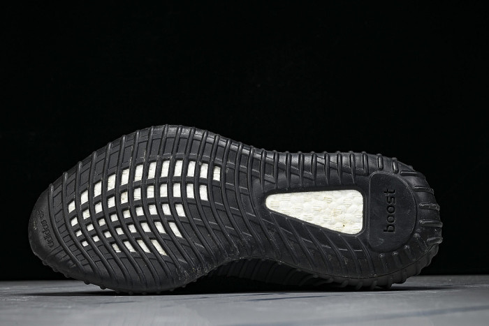 BY9612 YEEZY BOOST 350 V2 CORE BLACK/RED/CORE BLACK