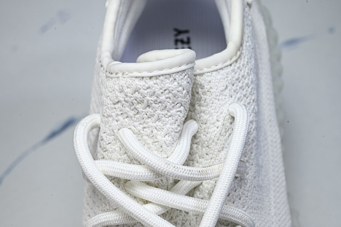 CP9366 YEEZY BOOST 350 V2 CREAM/WHITE