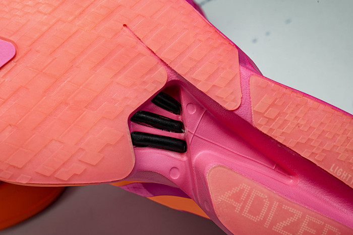 KJ3062 ADIZERO ADIOS 4 M LOW-TOP RUNNING SHOES PINK/ORANGE/PINK