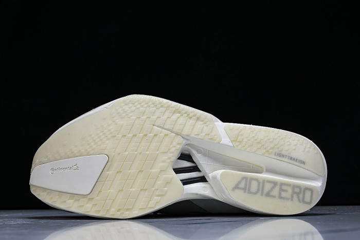 KZ9045 Y-3 ADIOS PRO 4 CHALK WHITE/SILVER METALLIC/LIGHT SOLID GREY