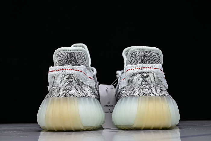 CP9654 YEEZY BOOST 350 V2 WHITE/CORE BLACK/RED