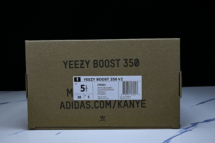 CP9654 YEEZY BOOST 350 V2 WHITE/CORE BLACK/RED