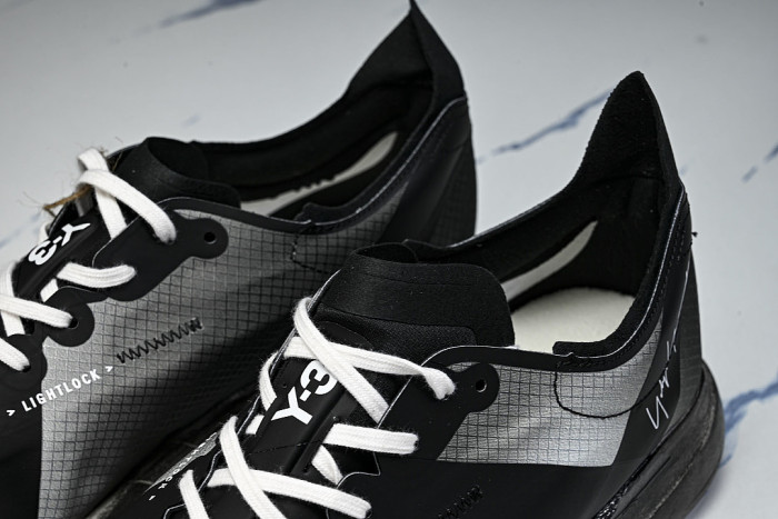 KI7128 Y-3 ADIOS PRO 4 BLACK/OFF WHITE/GREY FIVE