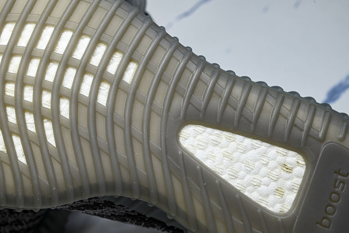 AH2203 YEEZY BOOST 350 V2 GREY/BOLD ORANGE/DARK SOLID GREY