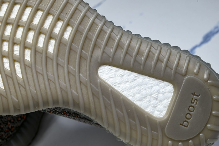 BB1826 YEEZY BOOST 350 V2 STEEPLE GRAY/BELUGA/SOLAR RED