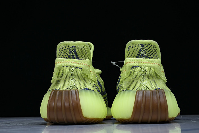 B37572 YEEZY BOOST 350 V2 SEMI FROZEN YELLOW/RAW STEEL/RED