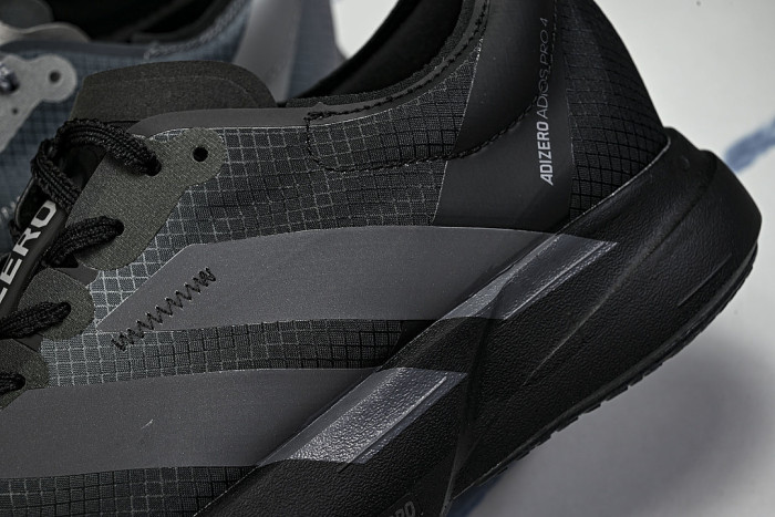 KH8439 ADIZERO ADIOS PRO 4 CORE BLACK/GREY FIVE/GREY THREE