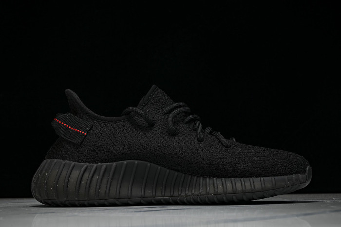 CP9652 YEEZY BOOST 350 V2 CORE BLACK/CORE BLACK/RED