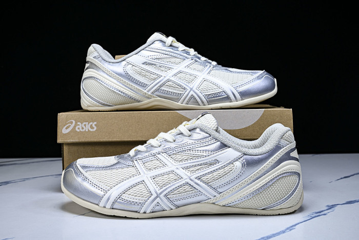 1203B126-100 GEL-PHAI Z LEISURE LIFESTYLE SHOES BEIGE/SILVER