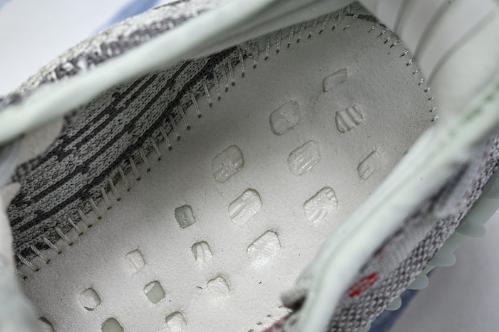 CP9654 YEEZY BOOST 350 V2 WHITE/CORE BLACK/RED