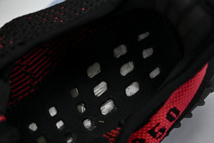 BY9612 YEEZY BOOST 350 V2 CORE BLACK/RED/CORE BLACK