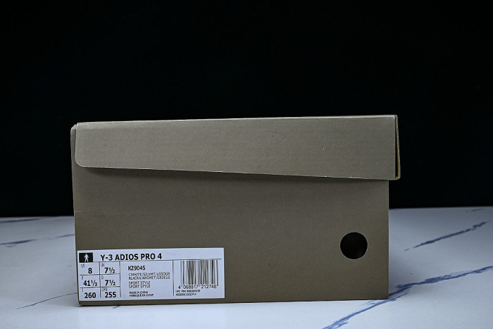 KZ9045 Y-3 ADIOS PRO 4 CHALK WHITE/SILVER METALLIC/LIGHT SOLID GREY