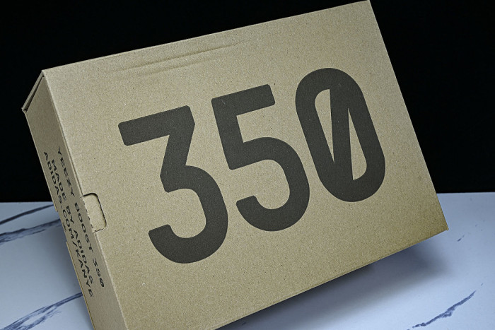 CP9654 YEEZY BOOST 350 V2 WHITE/CORE BLACK/RED