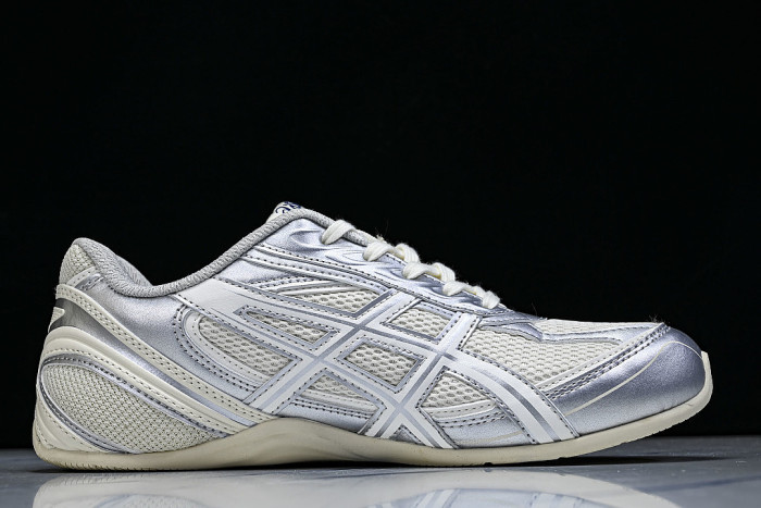 1203B126-100 GEL-PHAI Z LEISURE LIFESTYLE SHOES BEIGE/SILVER