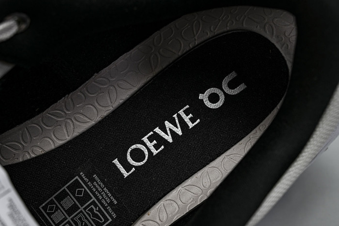 ON X THE SECOND GENERATION SERIES OF CASUAL RUNNING SHOES LIGHT GRAY/GREY