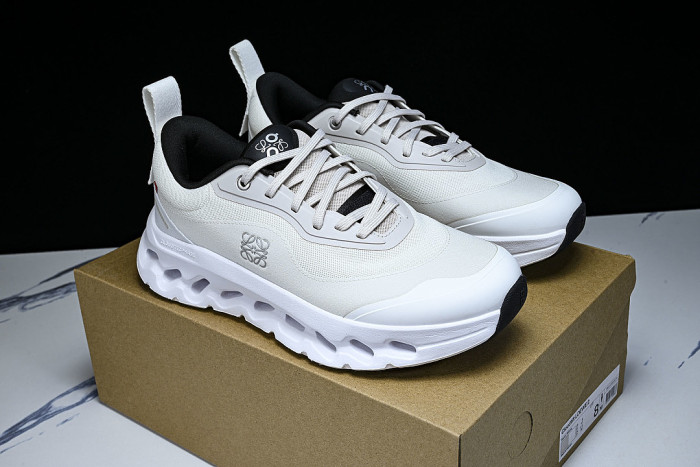 ON X THE SECOND GENERATION SERIES OF CASUAL RUNNING SHOES LIGHT GRAY/GREY