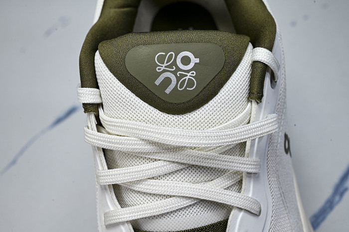 ON X THE SECOND GENERATION SERIES OF CASUAL RUNNING SHOES LIGHT GRAY/ARMY GREEN