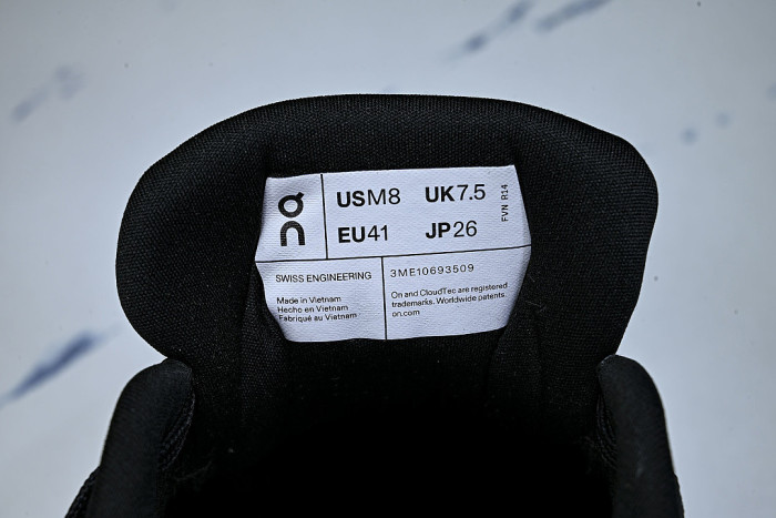 ON X THE SECOND GENERATION SERIES OF CASUAL RUNNING SHOES LIGHT GRAY/GREY