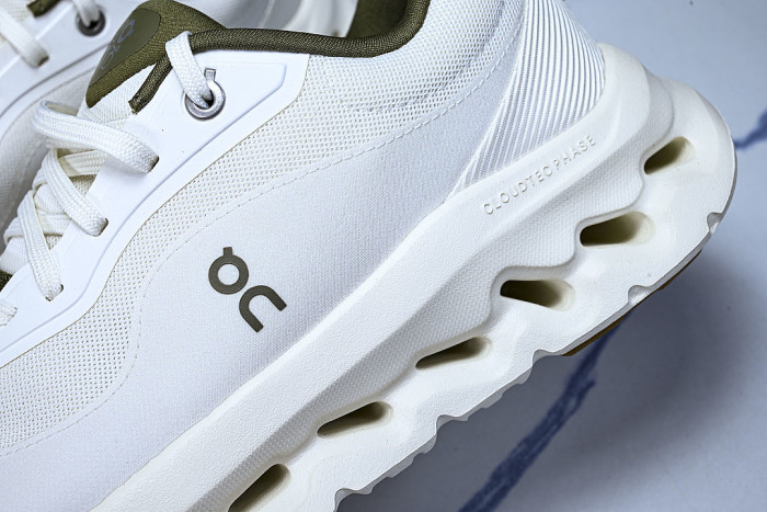 ON X THE SECOND GENERATION SERIES OF CASUAL RUNNING SHOES LIGHT GRAY/ARMY GREEN