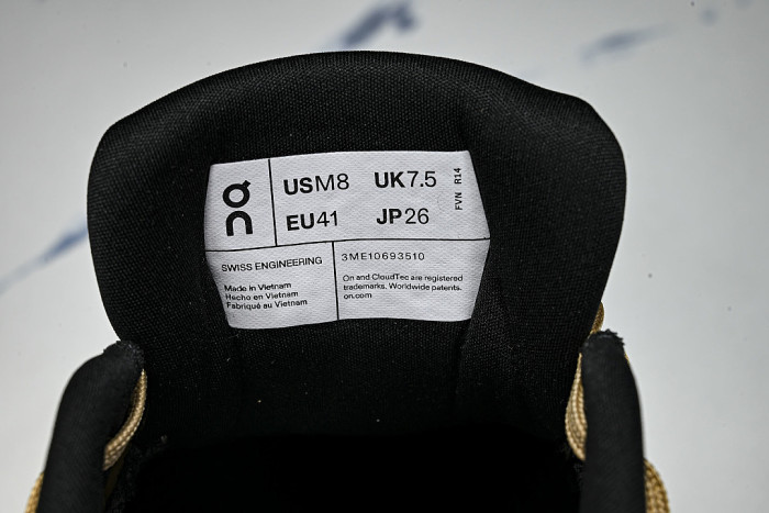 ON X THE SECOND GENERATION SERIES OF CASUAL RUNNING SHOES BROWN/LIGHT GRAY